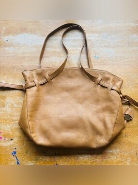 Dooney & Bourke made in Italy Tan Leather Tote - Soft Pebble Grain slouchy Bag